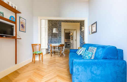 Vittorio Emanuele Apartment | Donna Costanza - Stylish and Panoramic Flat