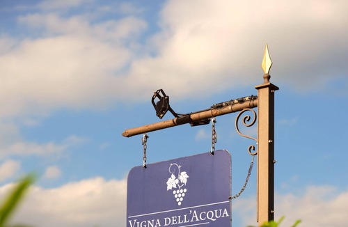 Santo Stefano Belbo Villa | Double room-Standard-Private Bathroom-Garden view-Camera Uno