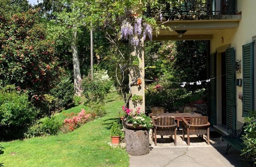Castello House | Double Room with Single Beds with Private Bathroom