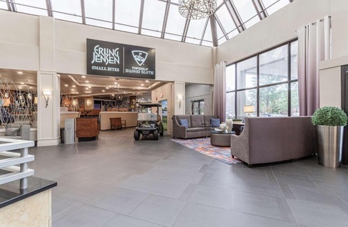 East Memphis Hotel | DoubleTree by Hilton Memphis