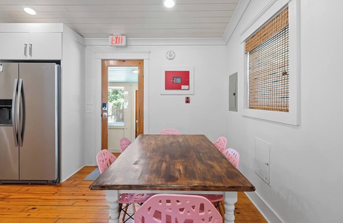 Fairhope House | Downtown Fairhope Cottage-walking distance to everything!