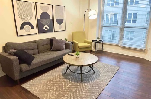 Cole-Noble District Apartment | Downtown Indy Gem: 1BR w/Free Parkingn