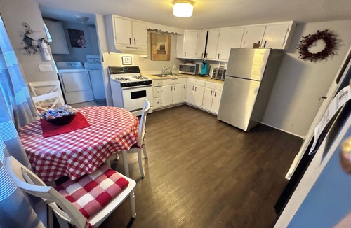 Pittston Apartment | Downtown Pittston I Laundry TVs Near Hospitals