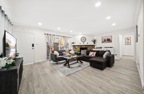 Alhambra Apartment | Dreamy & Relaxing Gem With Backyard - 12mins to DT LA