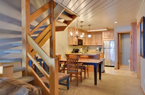 Mount Crested Butte House | 'Eagle's Nest' Crested Butte Townhome w/Mtn Views
