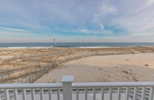 Bay Head House | EAST1901 | Stunning Coastal Luxury Home - Direct Oceanfront!