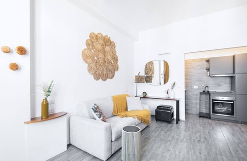 Porta Nuova Apartment | Easylife - Modern and bright studio in Repubblica