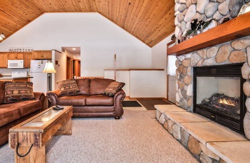 St Germain House | Elbert’s Resort lakeside cabin with dock and Timber’s bar and grill on site!