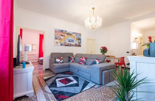 Carignano Apartment | Elegance and Comfort, Strategic between Sea and Center