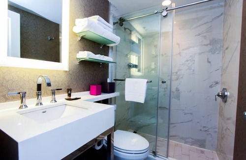 Kalorama Heights Hotel | Elegant Junior King Suite w/Refined Details + Easy Walk to Embassy Row Area