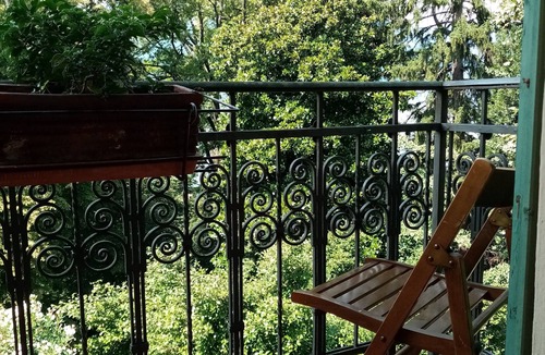 Castello House | Elegant private room with lake view balcony