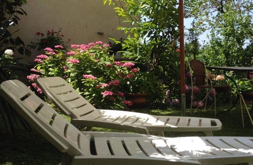 Moimacco House | Elegant rustic flower house with large garden