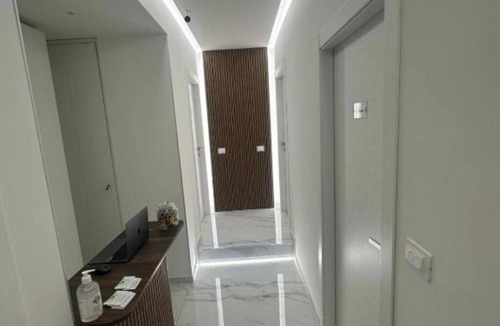 Naples House | Emerald Rooms: Triple Room with Bathtub