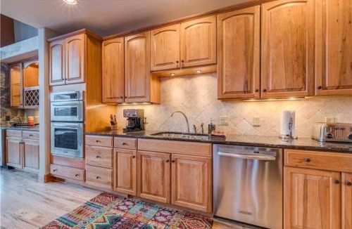 Woodmoor House | Emmett's Overlook