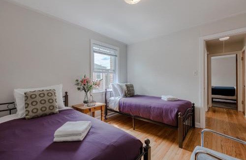 Evanston Apartment | Enjoy Evanston! Slow Down After a Busy Day Sight Seeing - Walking Distance from Public Transportation apts
