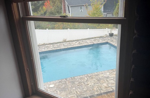 Warwick House | enjoy this property all to yourself.