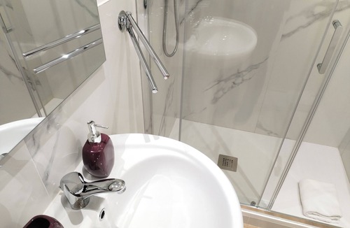San Lorenzo House | Enotri Guest House