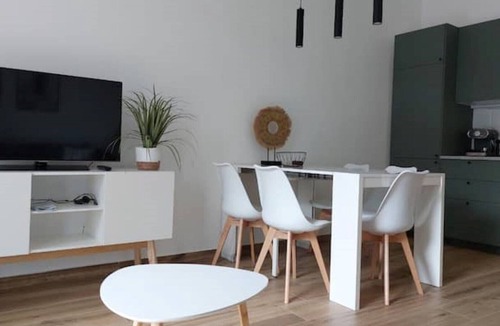 Lovere Apartment | Enrica apartment, elegant, near the lake historic center free parking