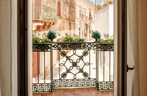 Grottaglie Apartment | Entire apartment in historic building with fine furnishings and every comfort