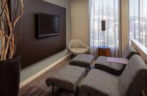 Twin Brook Hotel | Everything You Need For The Perfect Vacation! Pets Are Welcome!