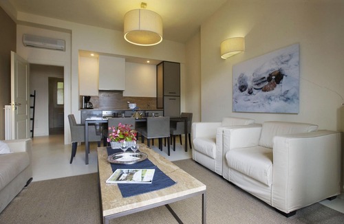 Ghiffa Apartment | Exceptional 2 bedroom apartment in the former spas of Ghiffa