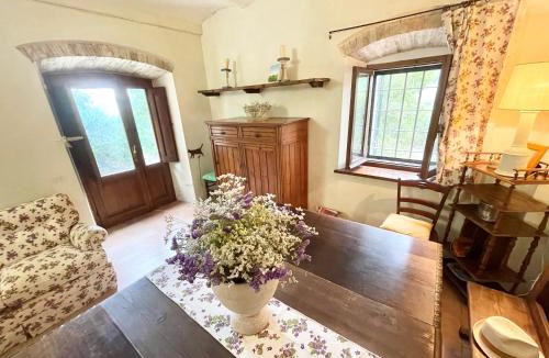 San Brizio Villa | Exclusive pool - wondrous views - biological Gardens - pool house - 12 guests