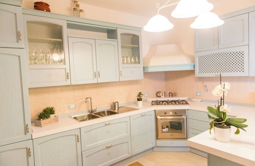Martinsicuro Villa | Exclusive villa with pool 5min from sea (for groups of friends and families)