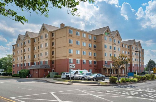 Secaucus Hotel | Extended Stay America Suites - Secaucus - New York City Area