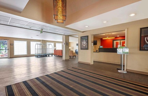 Secaucus Hotel | Extended Stay America Suites - Secaucus - New York City Area