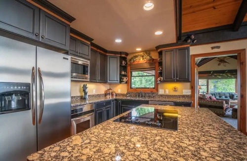 Young Harris House | Extraordinary Sunrise and Sunsets Views - Mountain Getaway