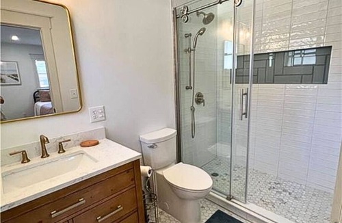 Springs at Kings Bay House | Fabulous 2-bedroom waterfront house on Canal in Crystal River.