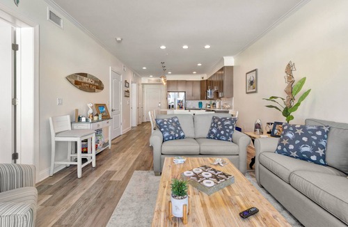Dewey Beach Condo | Fabulous Beach Retreat overlooking the Pool