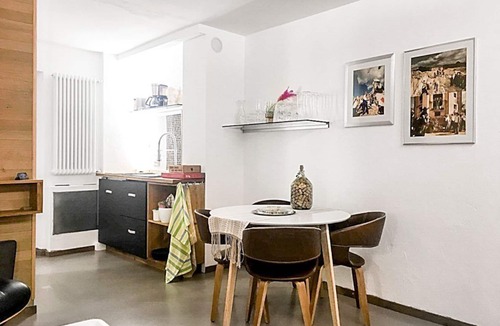Malcesine Villa | Family residence: 4 apartments and large communal area, pool and garden