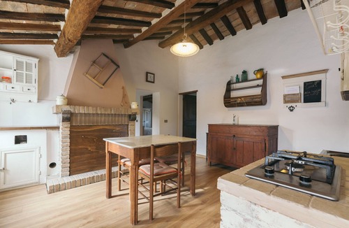 Pergola House | Farmhouse nestled in the hills, 1km from Pergola, panoramic,large outdoor space