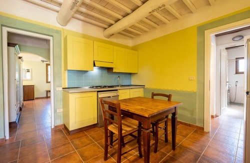 Capalbio Other | Farmhouse "Rosaspina - Appartamento 1" with Shared Garden & Shared Pool