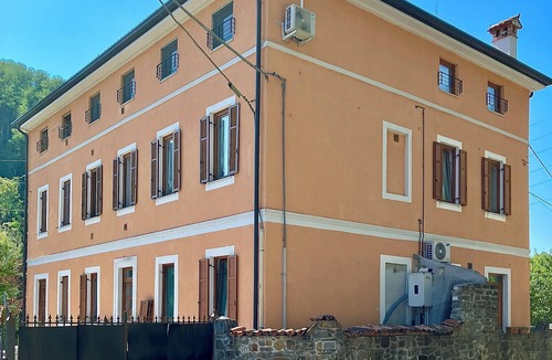 Gorizia Apartment | Feather Apartment