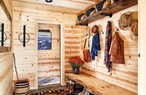 McHenry Villa | Featured in a Magazine Stunning Luxury Cabin
