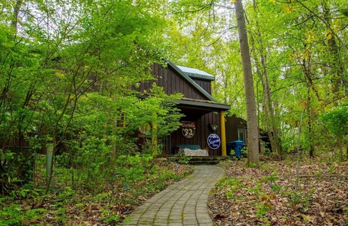 Rossville House | Featured On The Travel Channel, Home & Garden Channel and more. No cleaning fee!