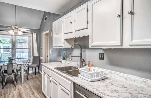 Cordova House | Fenced Yard w/Pool! Comfy & Convenient in Cordova