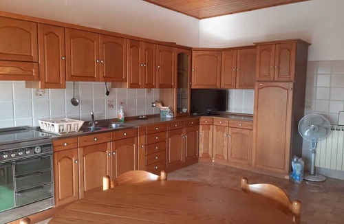 San Salvo House | Ferienwohnung bis 6 Pers. in Stadthaus, 5 km zum Meer, Sandstrand