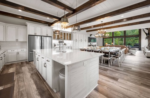 Sevierville House | Firefly Mtn Retreat ~ Luxury 4BR Pool Cabin in The Summit at Bluff Mountain