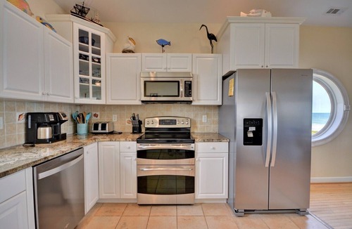 North Topsail Beach House | Five Bedroom Oceanfront Home - Just Chilln