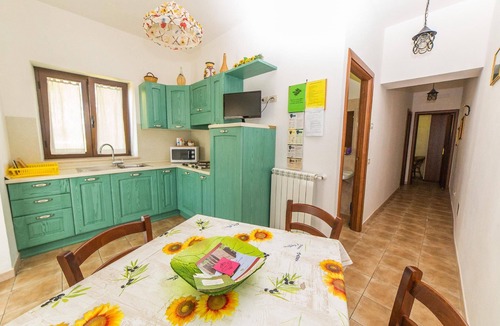 Montefiascone Other | Flat 'Sunflower' with private parking