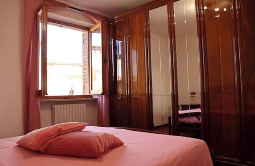 Guzman Apartment | Flat with Fireplace in the Historic Centre
