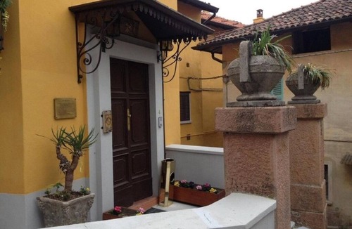 Ganna House | Foresteria Lombarda B & B Cà Pelitti - room with bunk bed