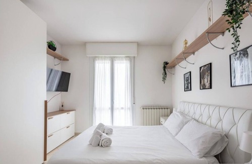 Formigine House | Formigine - [Land of Motors-Homes]