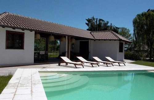Solcio Villa | Four bedroom lakeside villa