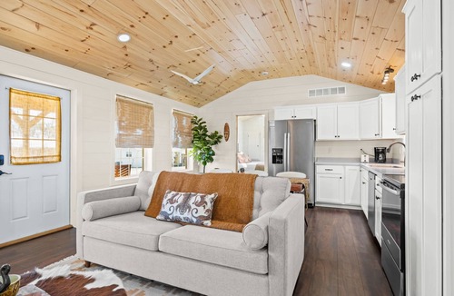 Williamstown Cabin | Four Neighboring Cabins at Eden Reserve