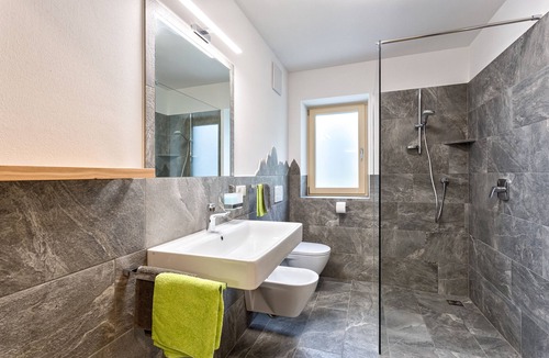 Barbiano Apartment | Frühaufhof apartment "Rosengarten"