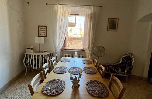 Panicale Apartment | Frescoed Ceiling Historic Building